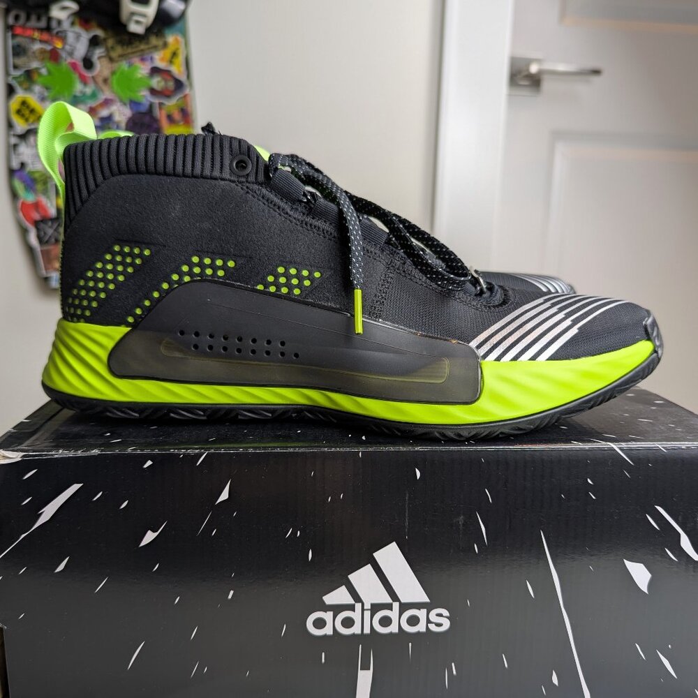 Adidas Dame 5 "Star Wars" Size US Men's 10 Basketball Shoe Damian Lillard EH2457